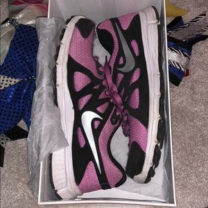 💚NIKE Revolution 2 Shoes